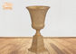 古典によって曇らされる金のガラス繊維の壷プランター センターピースのテーブルのつぼのトロフィの形